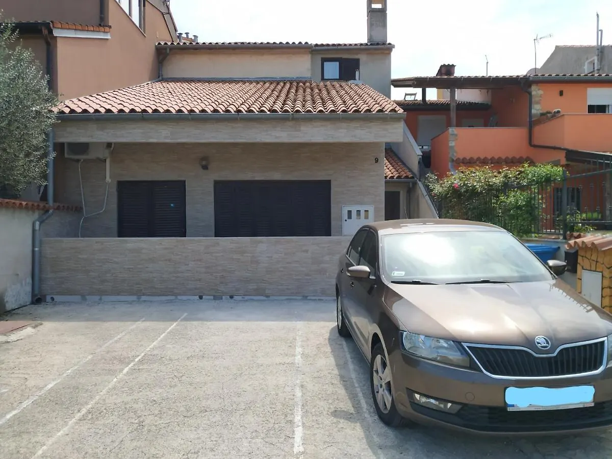 Apartments Zlatko Pola
